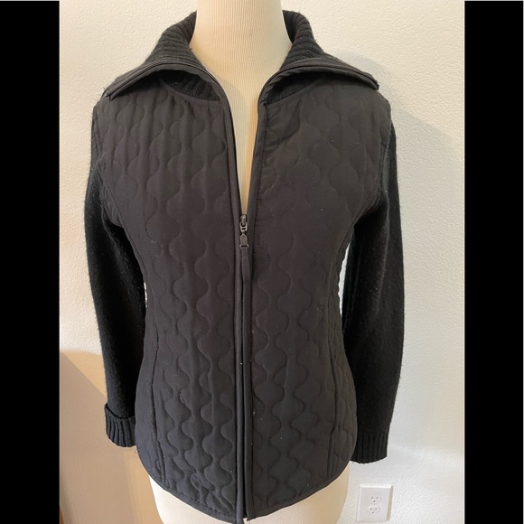 Womens sweater jacket size small - Picture 3 of 7